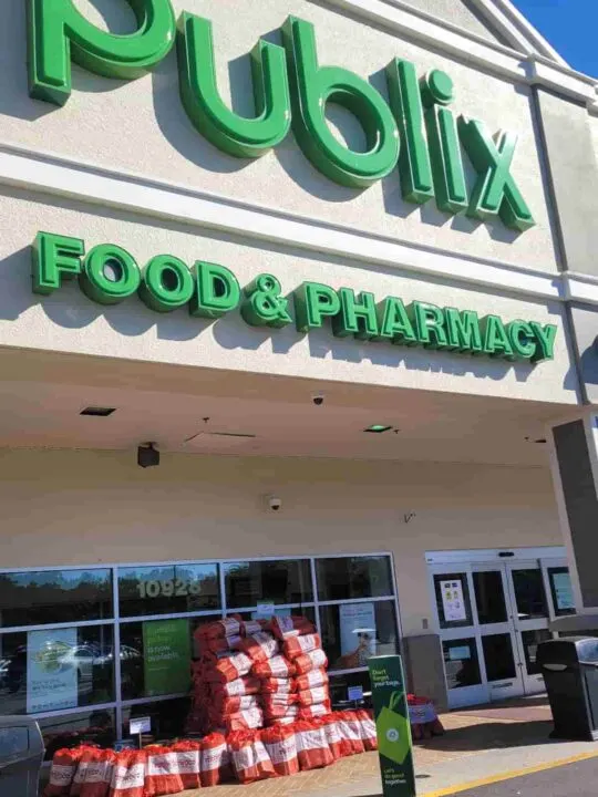Does Publix Have A Salad Bar Here’s What to Expect EverydayQuery