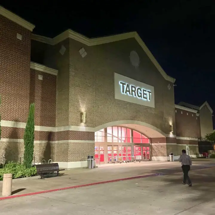 Can Target Employees Wear Shorts A Note On Dress Code EverydayQuery